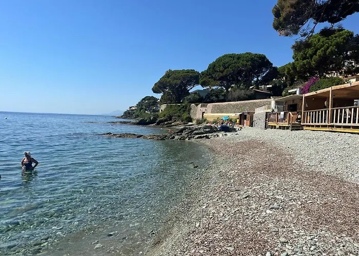 Vue A Pietranera * San-Martino-di-Lota